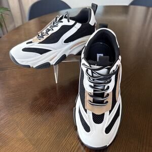 NEW Steve Madden Women's Possession Sneaker, Black/Tan, 10 Style And Comfort Run